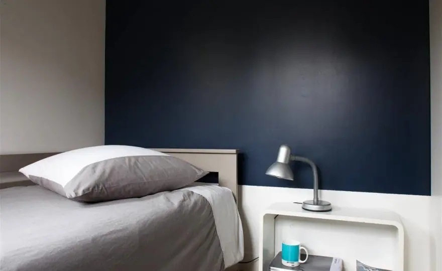 Chambre bleu nuit et taupe - Le duo parfait ?