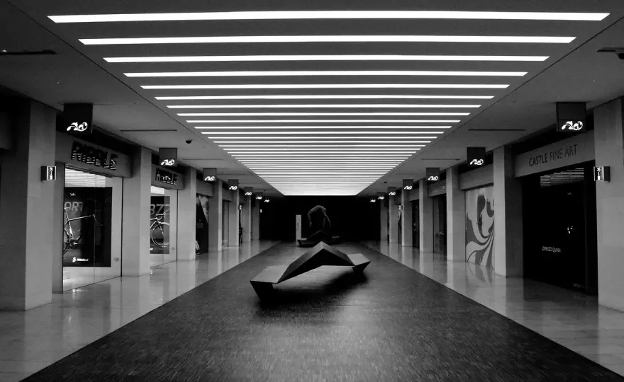 Éclairer un couloir sombre - Le guide complet pour l'agrandir